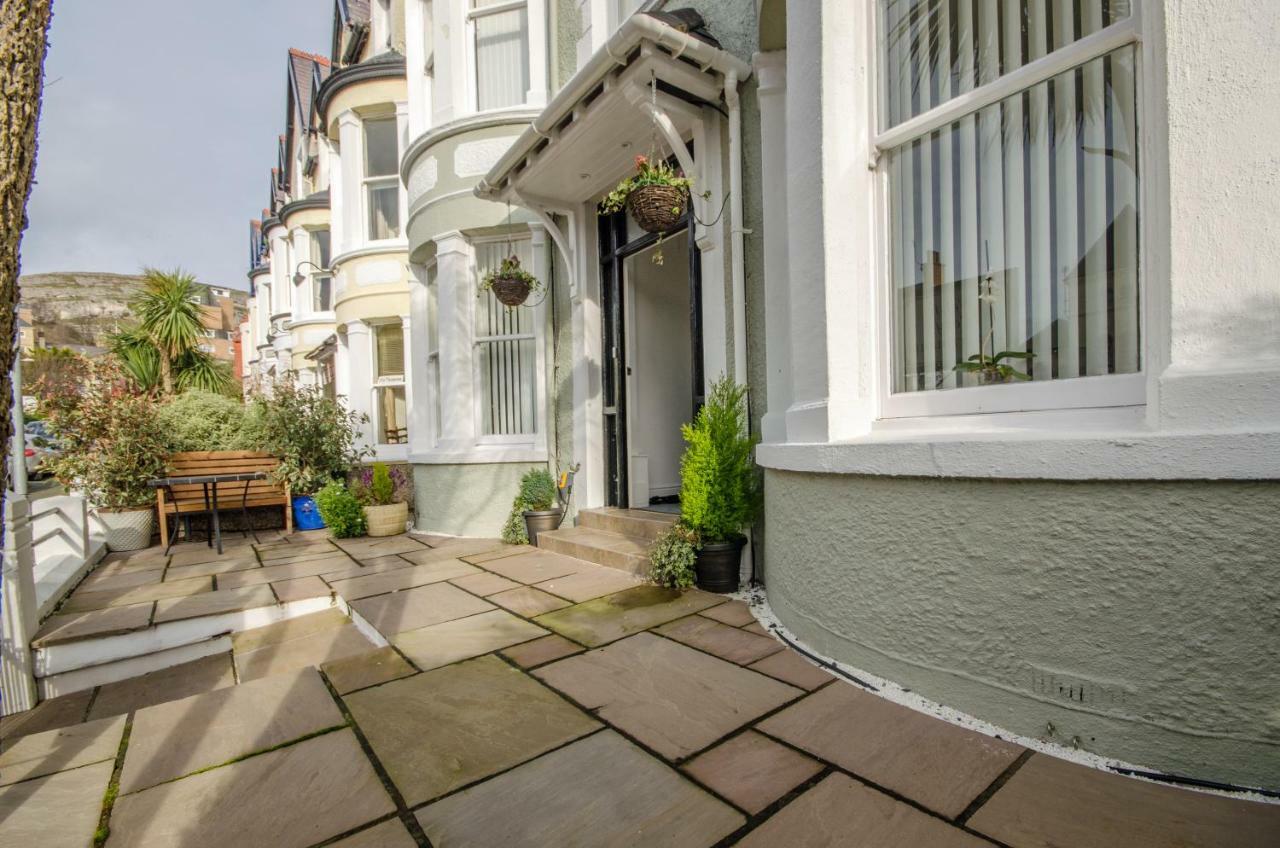 Welsh Cosy Apartments Llandudno Exterior foto